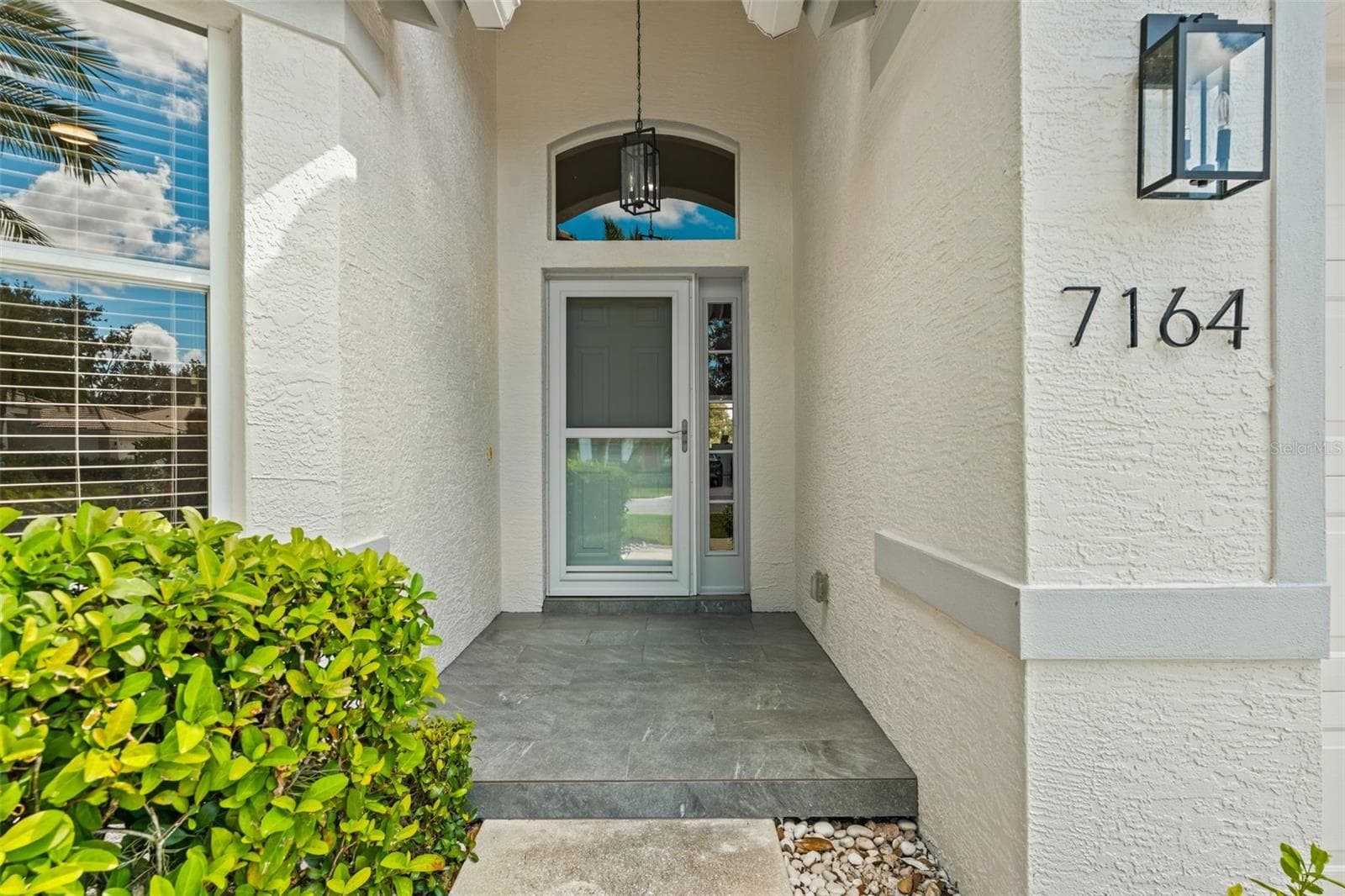 Single Family Residence at 7164 DREWRYS BLF, BRADENTON, photo 3 of 53