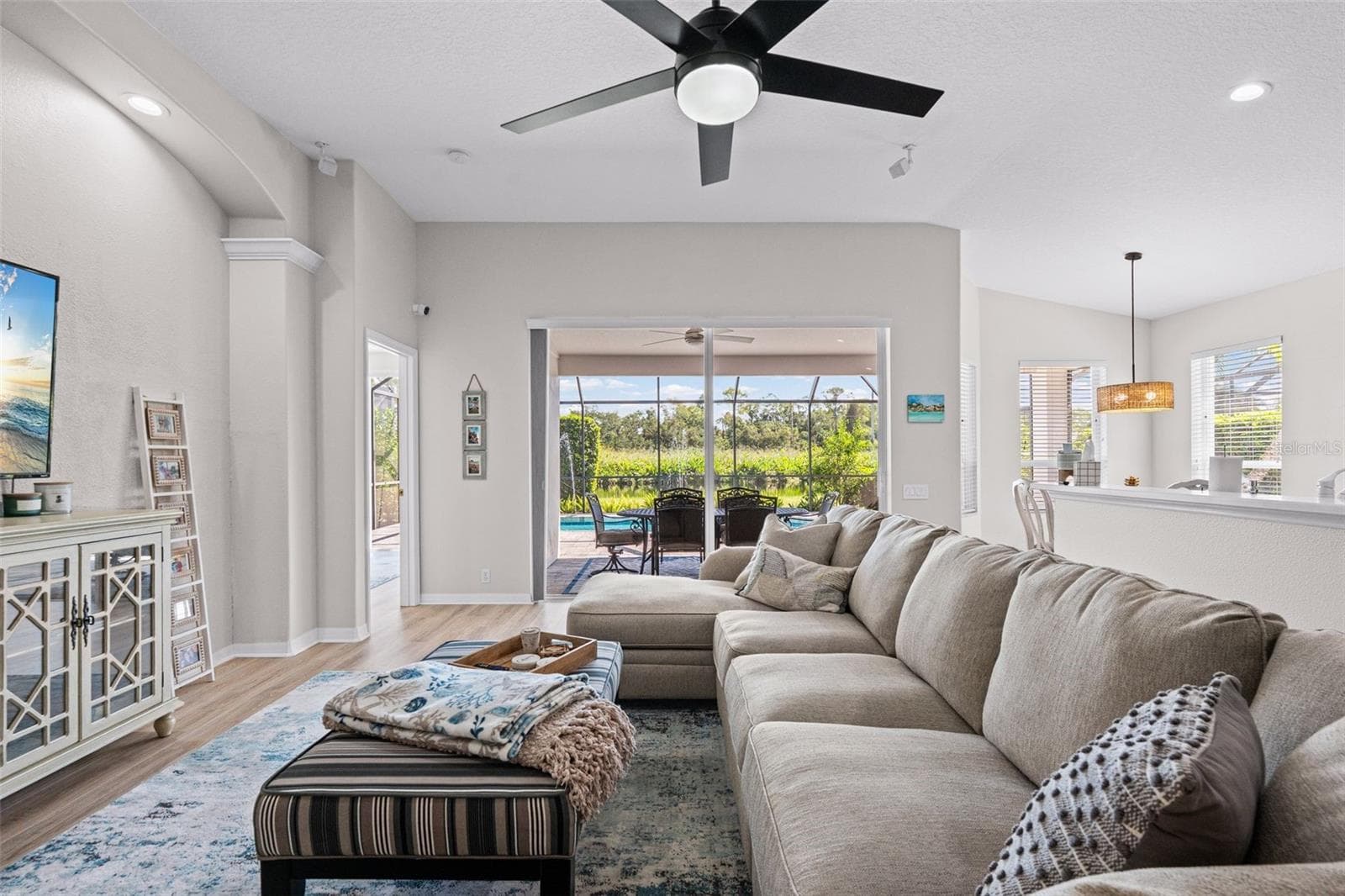 Single Family Residence at 7164 DREWRYS BLF, BRADENTON, photo 25 of 53