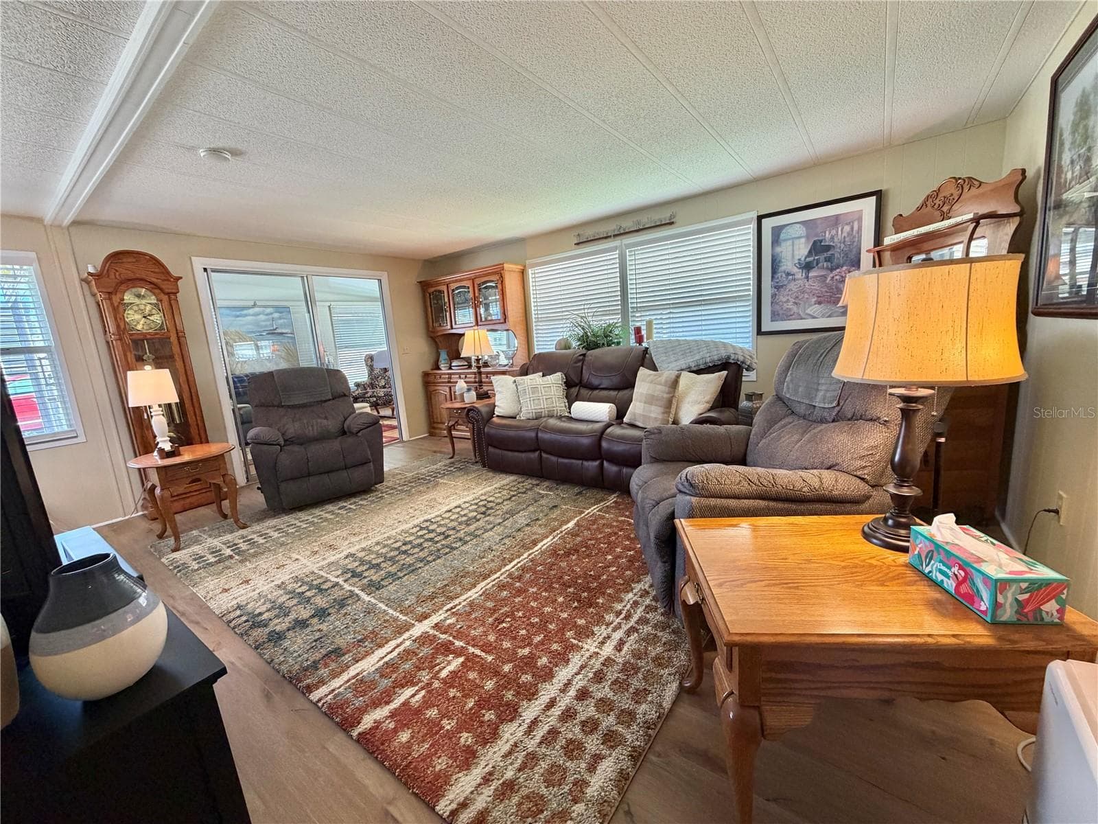 Mobile Home at 131 BOUGAINVILLEA DR, LEESBURG, photo 9 of 68