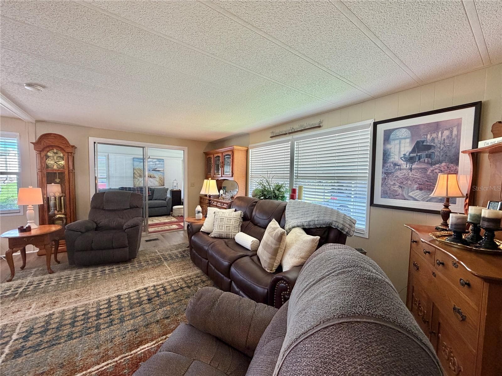 Mobile Home at 131 BOUGAINVILLEA DR, LEESBURG, photo 13 of 68