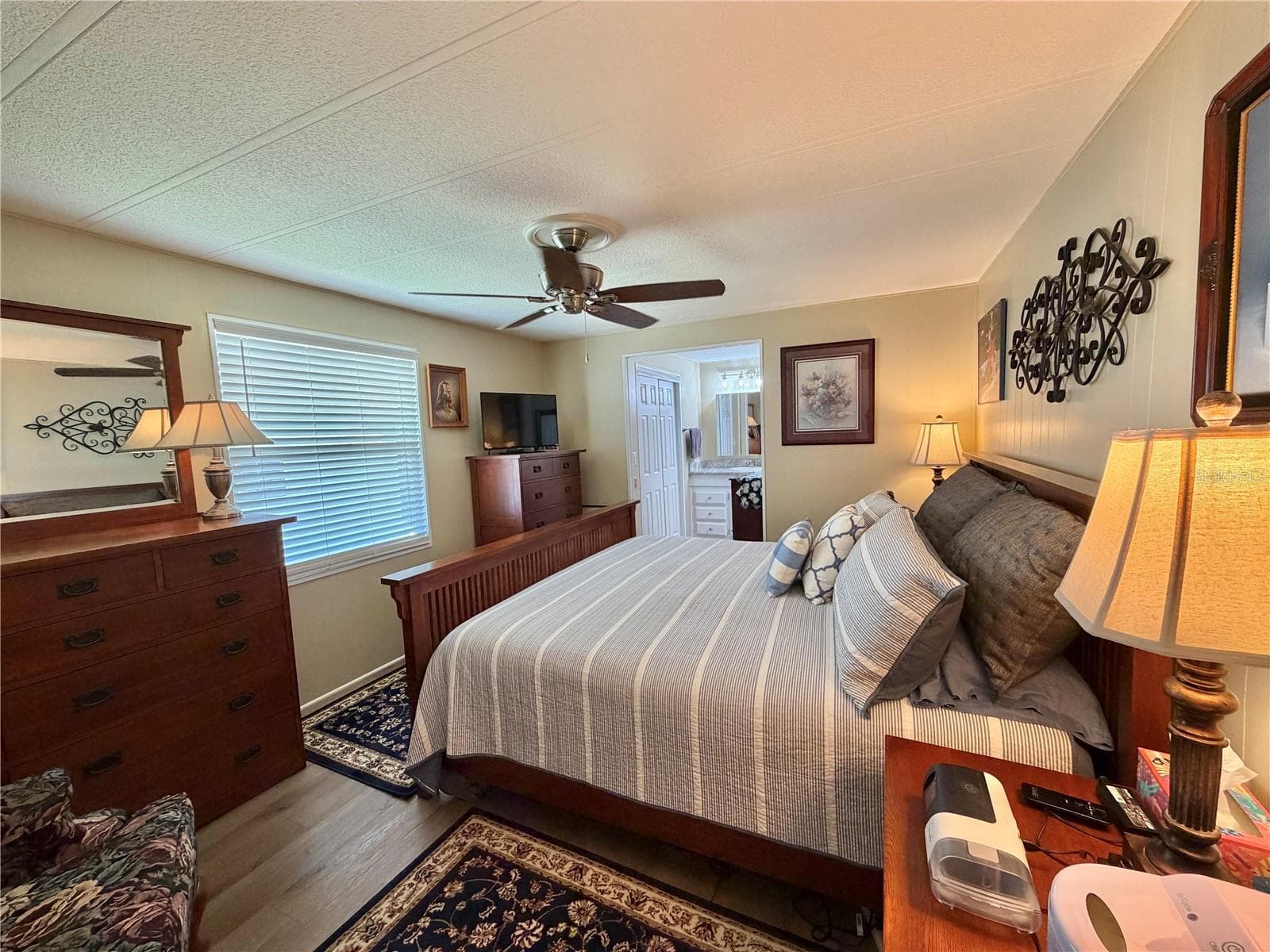 Mobile Home at 131 BOUGAINVILLEA DR, LEESBURG, photo 32 of 68