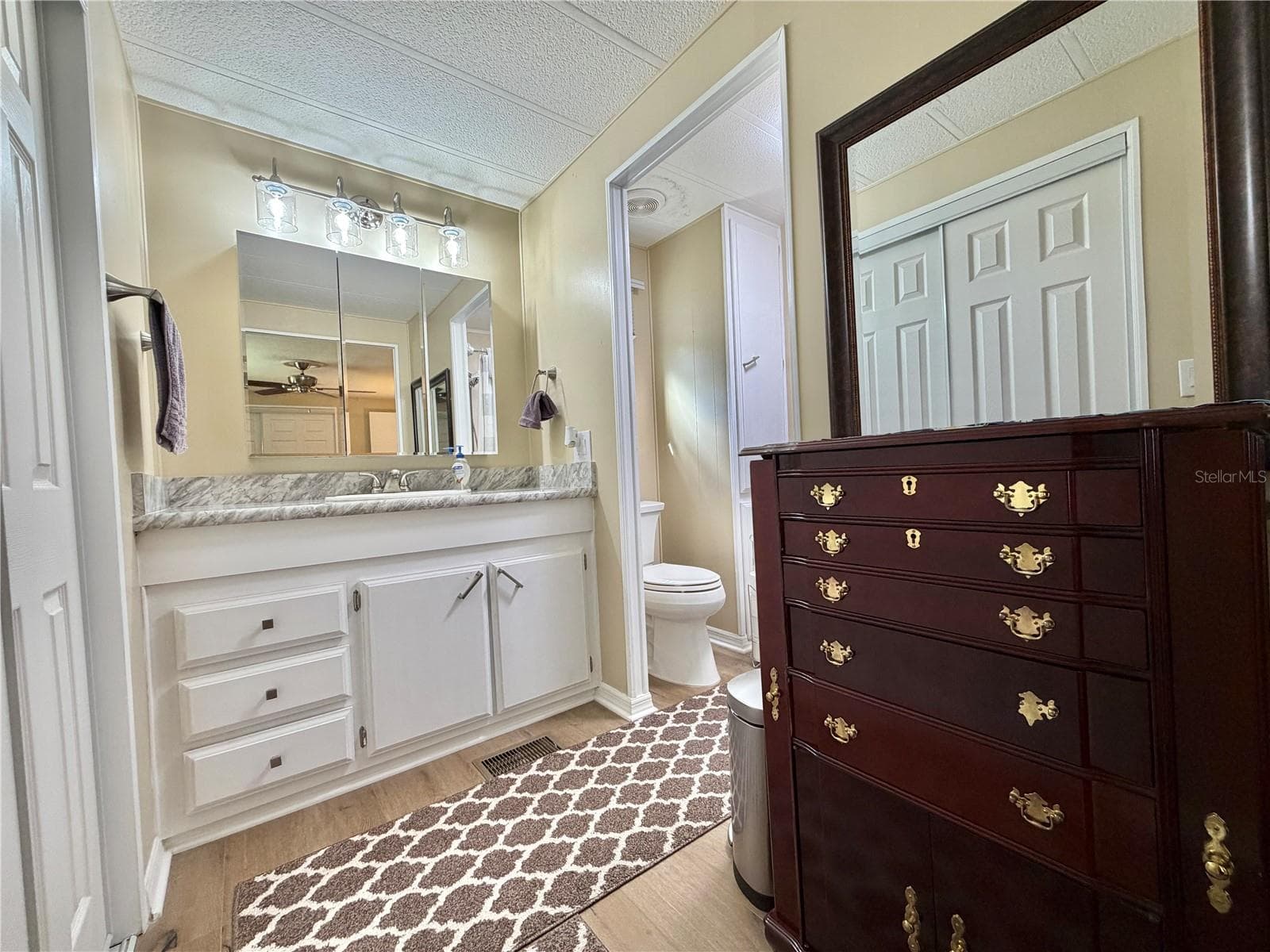 Mobile Home at 131 BOUGAINVILLEA DR, LEESBURG, photo 36 of 68