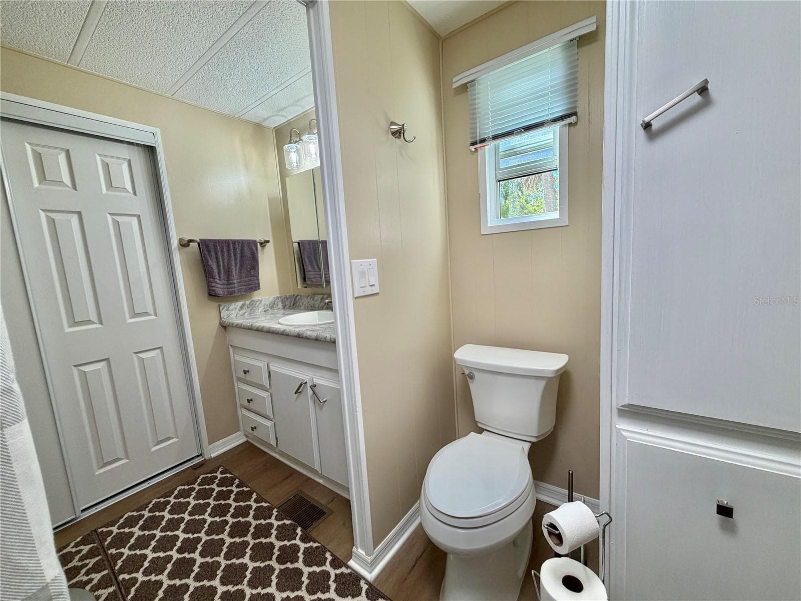 Mobile Home at 131 BOUGAINVILLEA DR, LEESBURG, photo 38 of 68