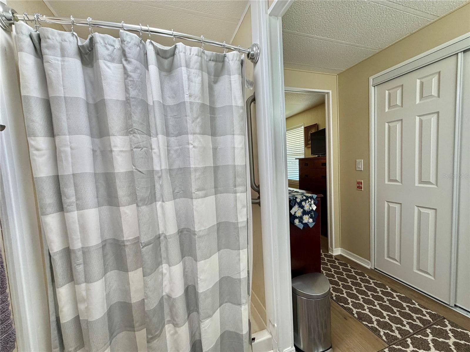 Mobile Home at 131 BOUGAINVILLEA DR, LEESBURG, photo 39 of 68