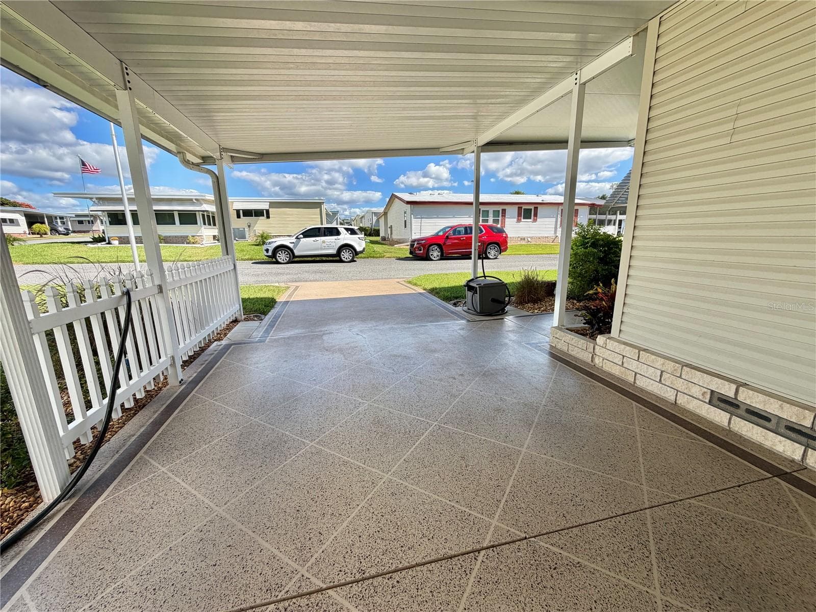Mobile Home at 131 BOUGAINVILLEA DR, LEESBURG, photo 57 of 68
