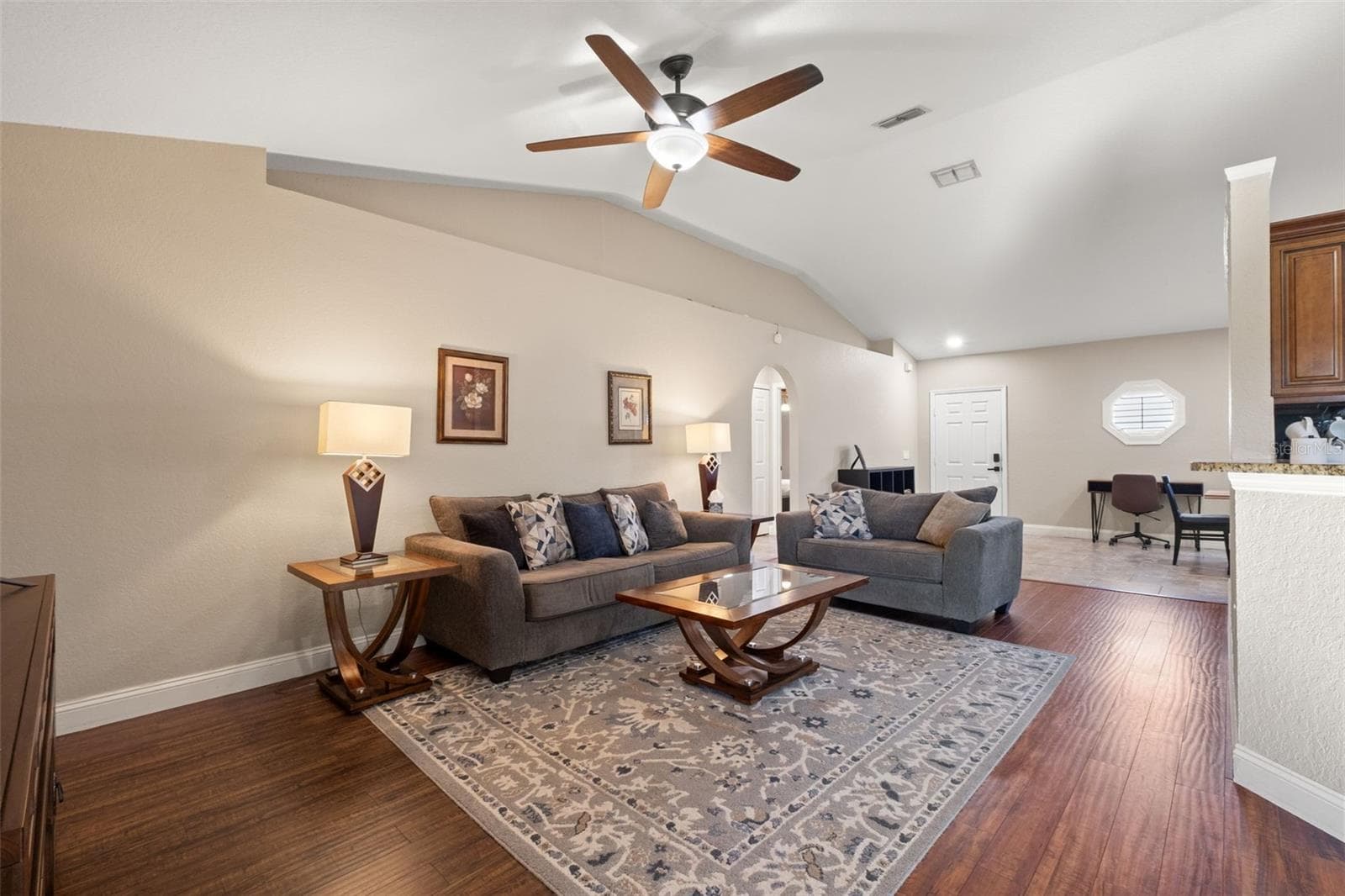 Single Family Residence at 11134 MAYFLOWER RD, SPRING HILL, photo 5 of 42