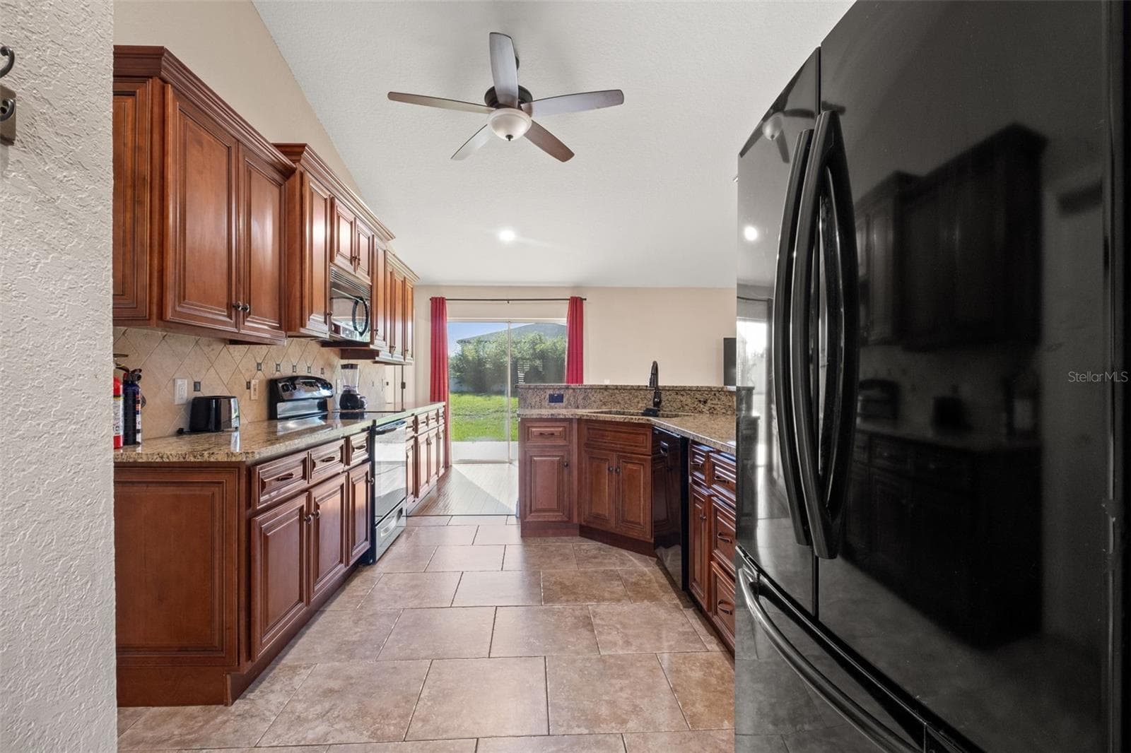 Single Family Residence at 11134 MAYFLOWER RD, SPRING HILL, photo 11 of 42