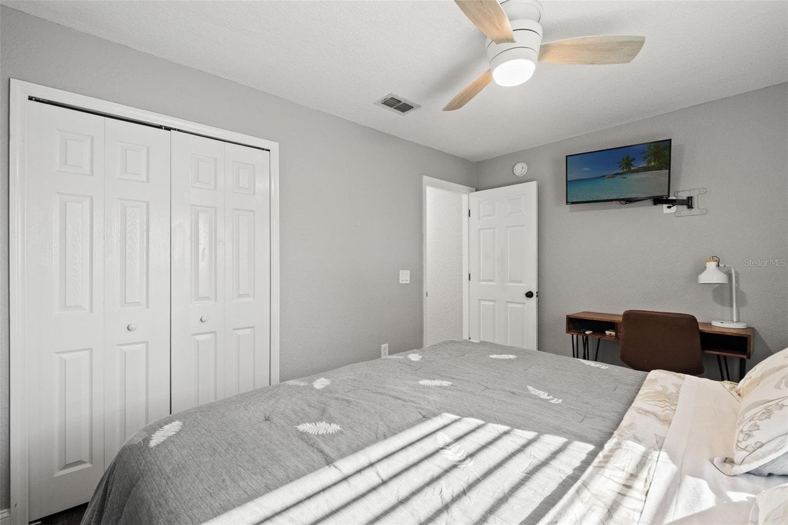 Single Family Residence at 11134 MAYFLOWER RD, SPRING HILL, photo 25 of 42