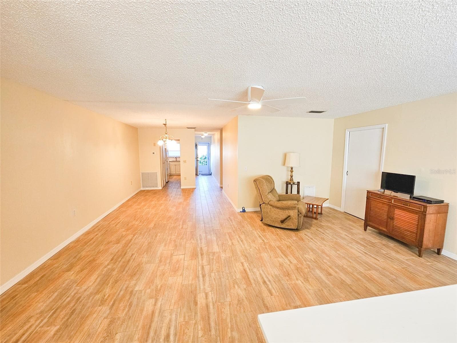 Main Living Area. - 2850 59TH ST S #112, GULFPORT
