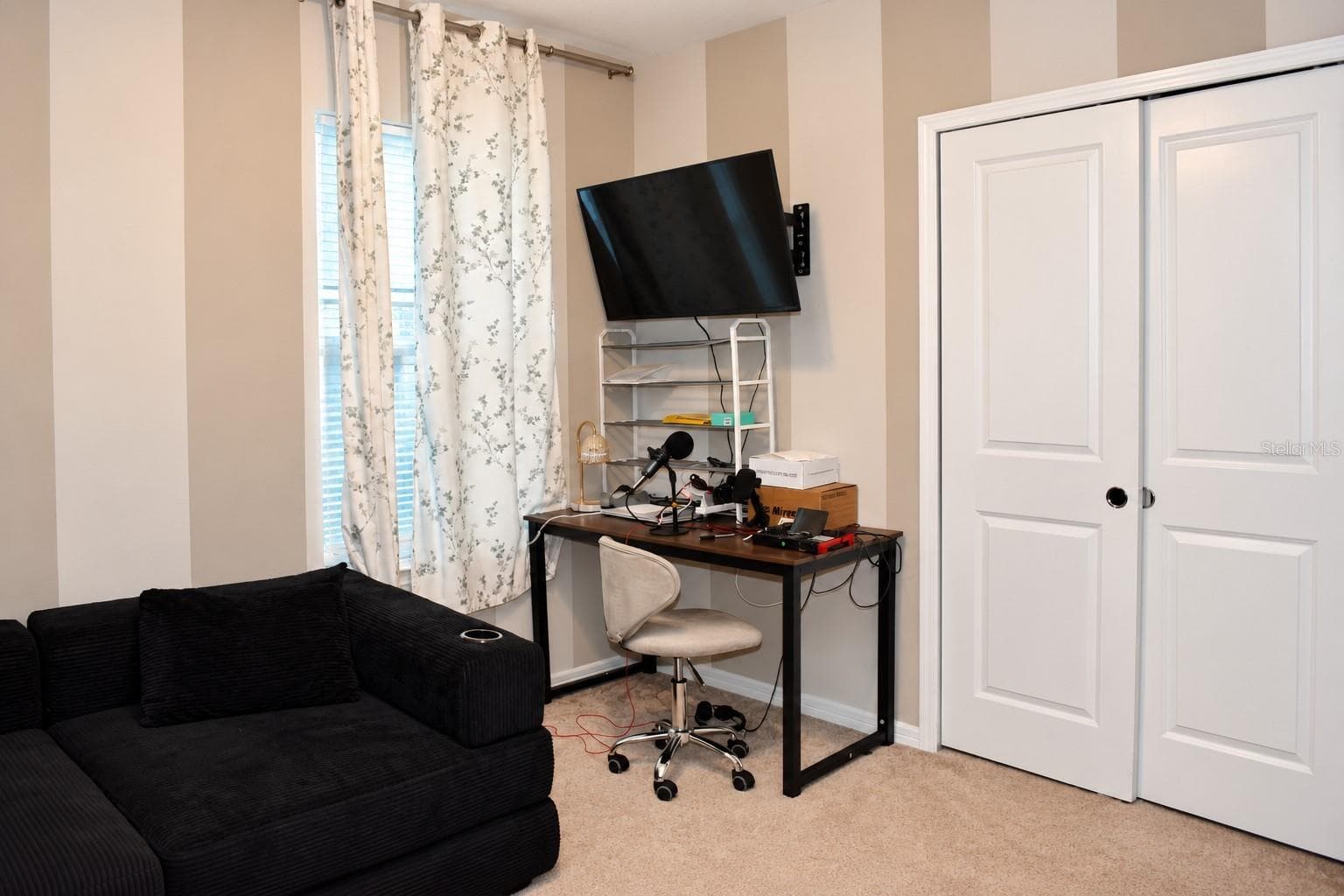 Flexible Bedroom or Home Office Space - 30390 CARAVELLE LN, WESLEY CHAPEL