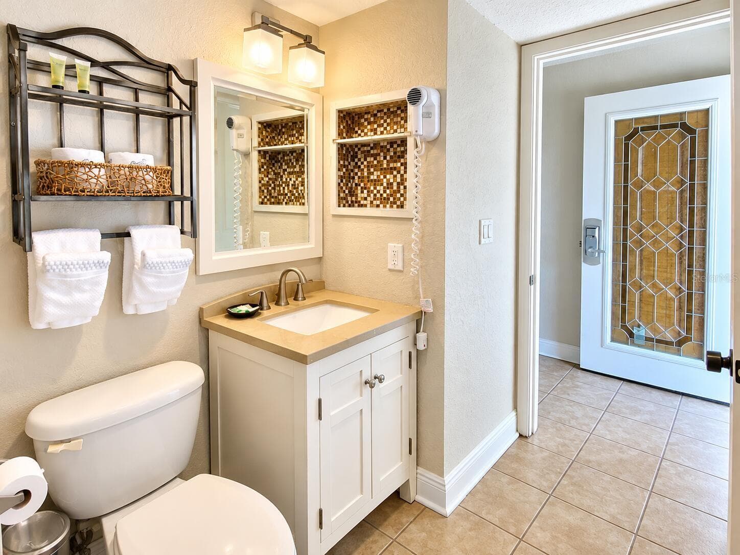 Condo - Hotel at 1420 BAYSHORE BLVD #309, DUNEDIN, photo 24 of 26