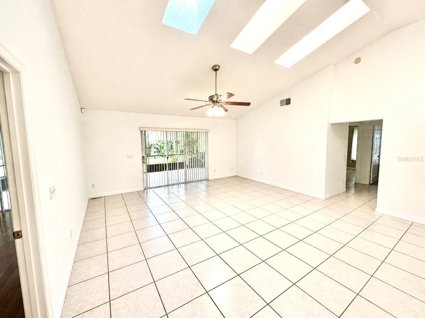 Family Room - 3805 RUNNING WATER DR, ORLANDO