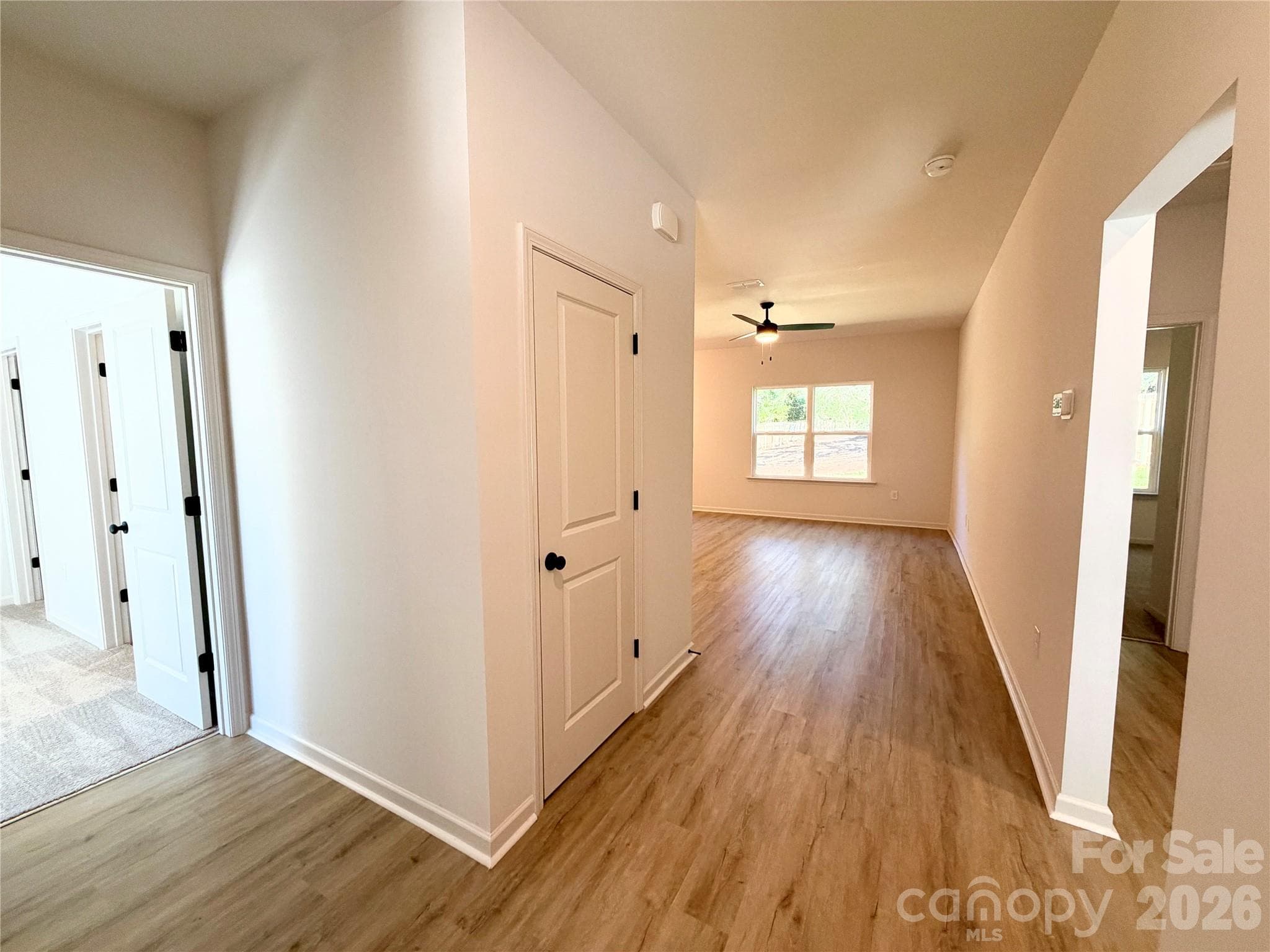 Single Family Residence at 1028 Saratoga Drive, Charlotte, photo 11 of 15