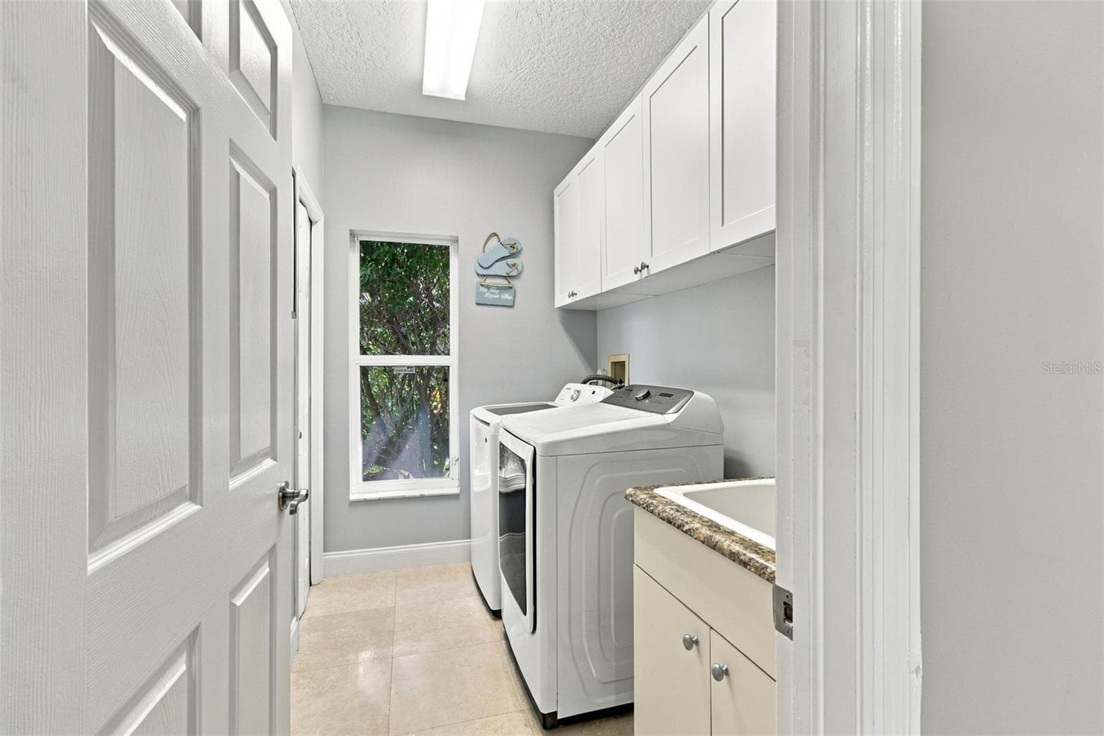 Single Family Residence at 5406 E LONGBOAT, TAMPA, photo 21 of 83