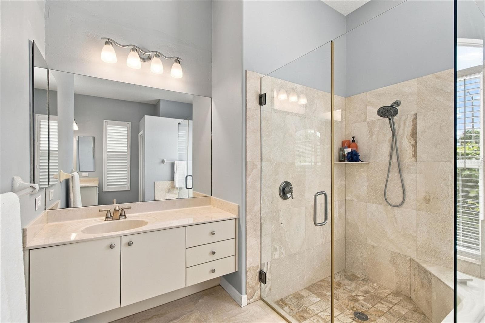 Primary bathroom - 5406 E LONGBOAT, TAMPA