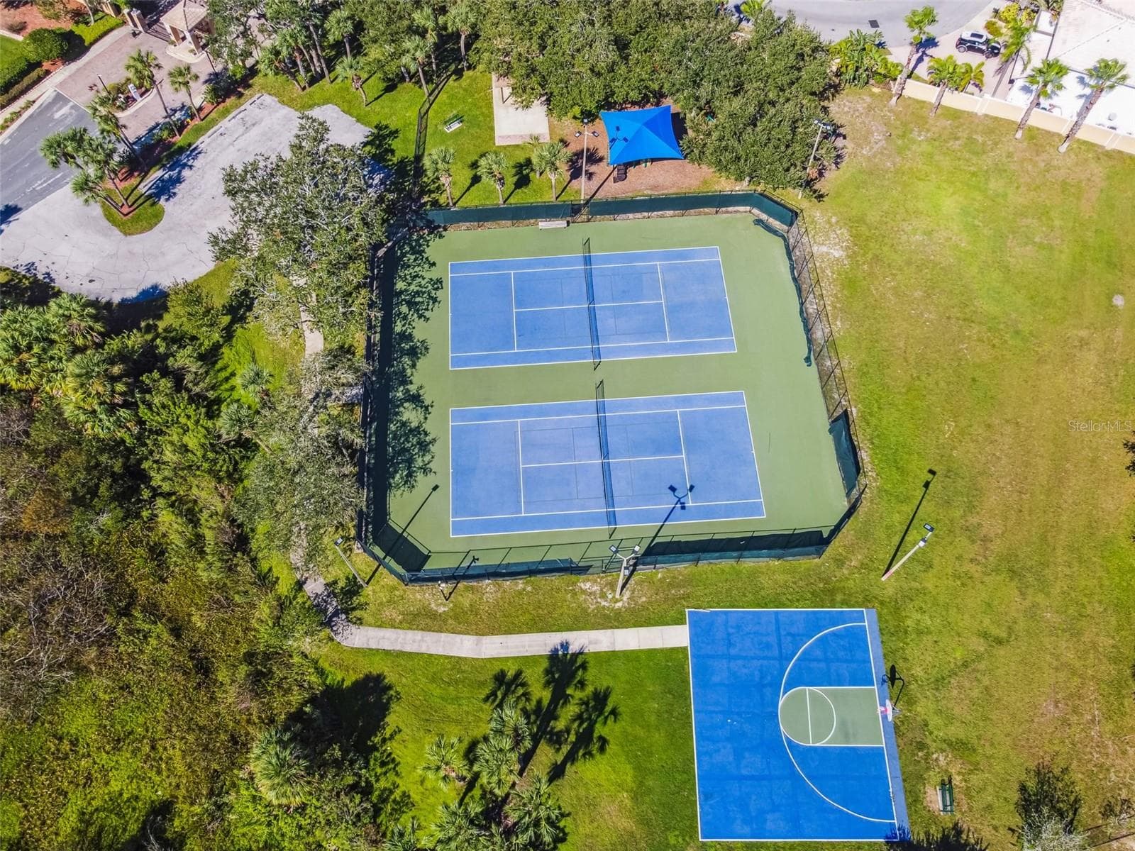 Tennis courts - 5406 E LONGBOAT, TAMPA