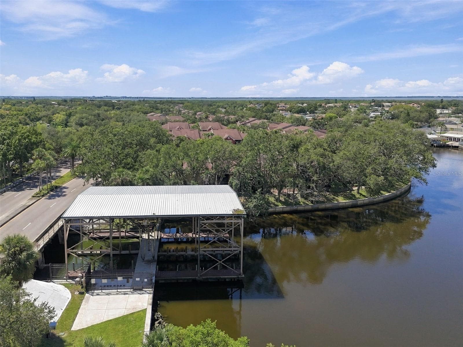 Boat lift - 5406 E LONGBOAT, TAMPA