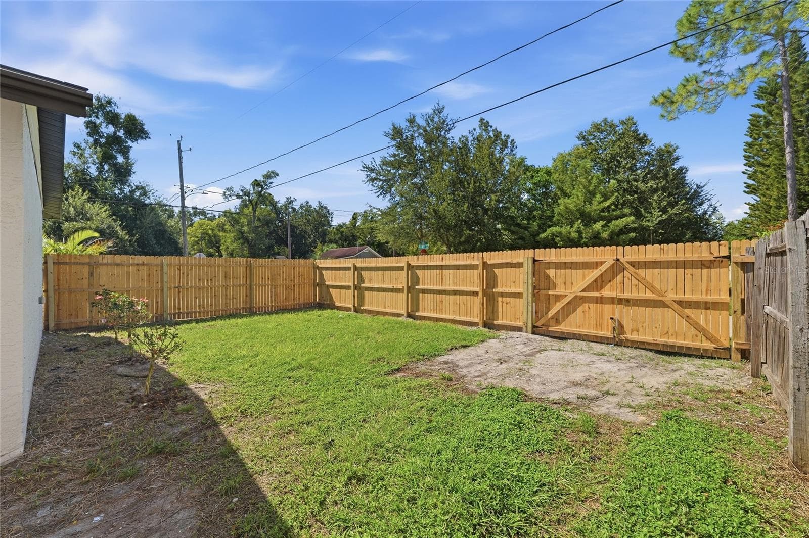 Single Family Residence at 1102 E SITKA ST, TAMPA, photo 24 of 27
