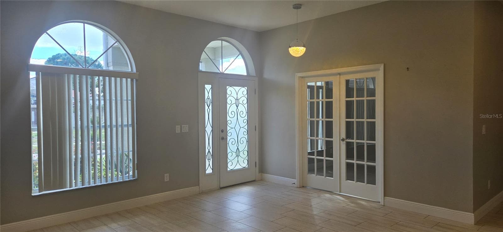 Lots of Natural Light - 1527 HIGH GROVE WAY, ORLANDO