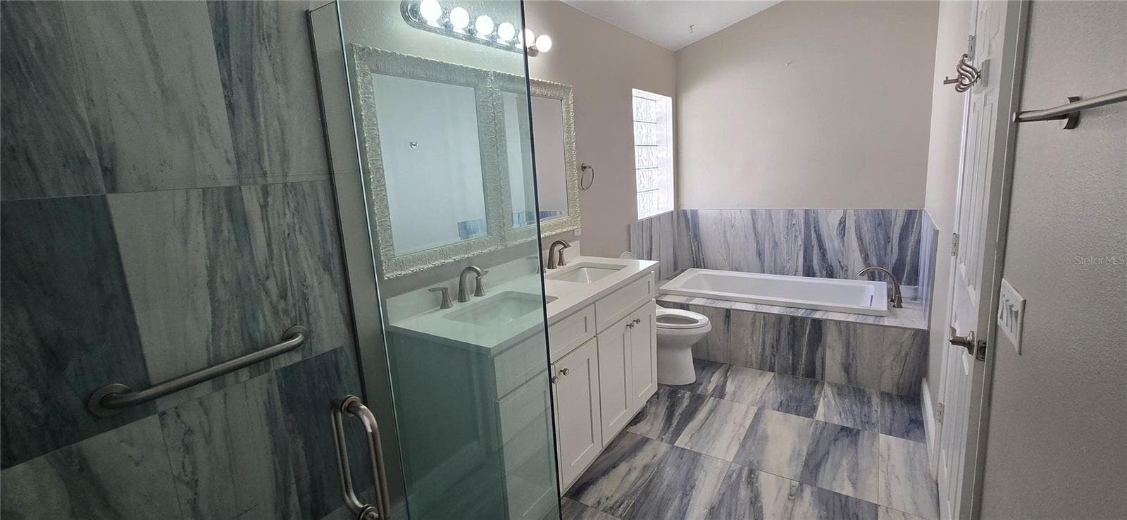 Spa-Like Ensuite Bathroom - 1527 HIGH GROVE WAY, ORLANDO