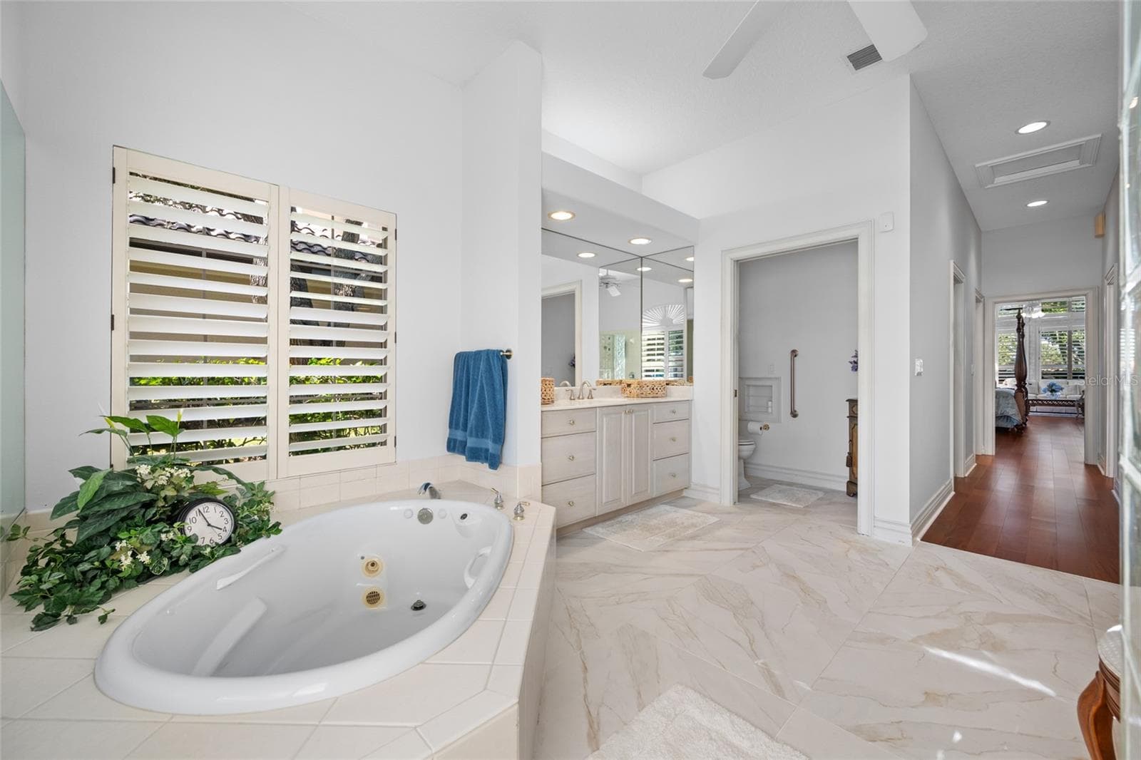 Single Family Residence at 7885 BAYOU CLUB BLVD, SEMINOLE, photo 26 of 52