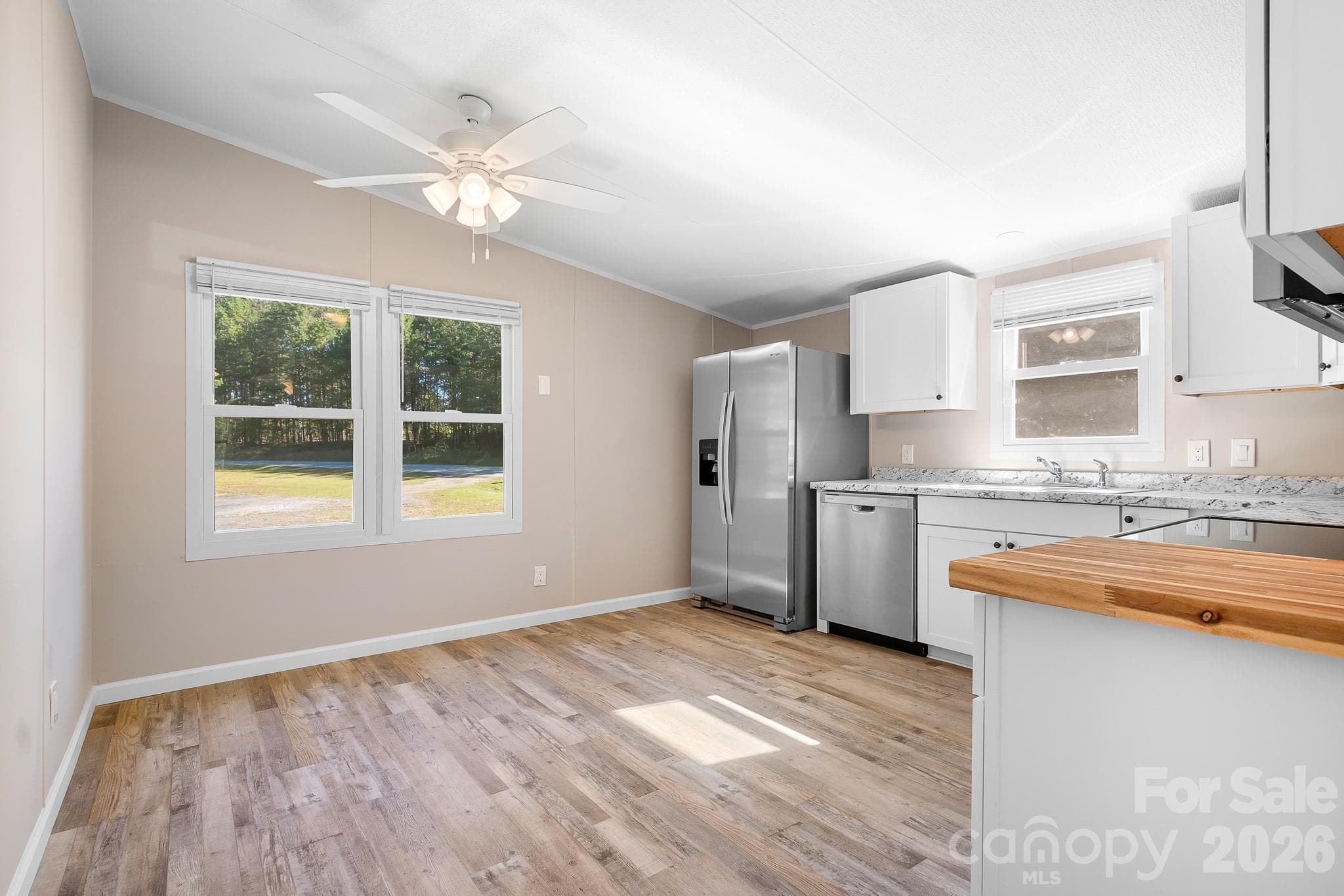 Kitchen - 782 Monterey Drive, Iron Station