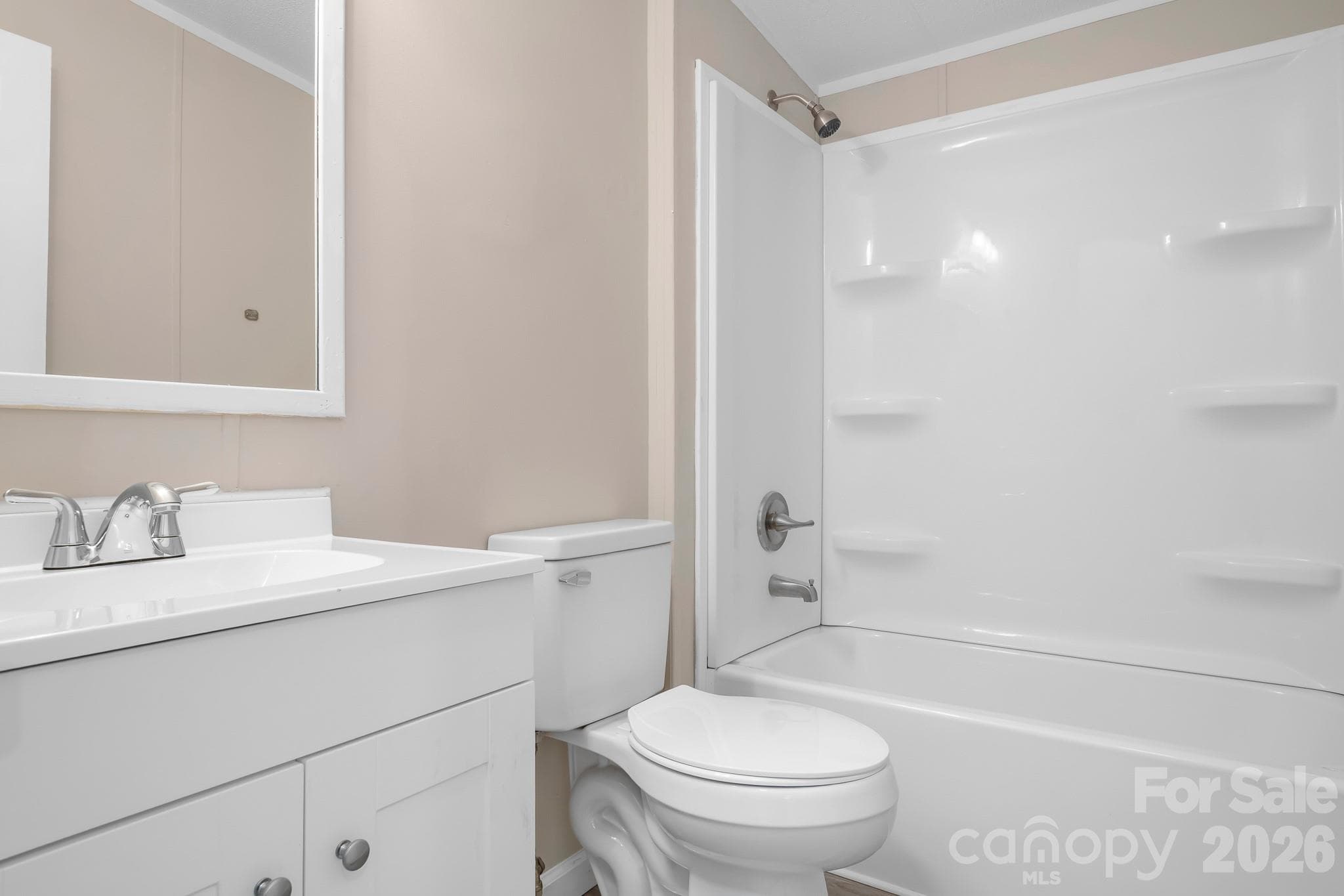 Hallway Bathroom - 782 Monterey Drive, Iron Station