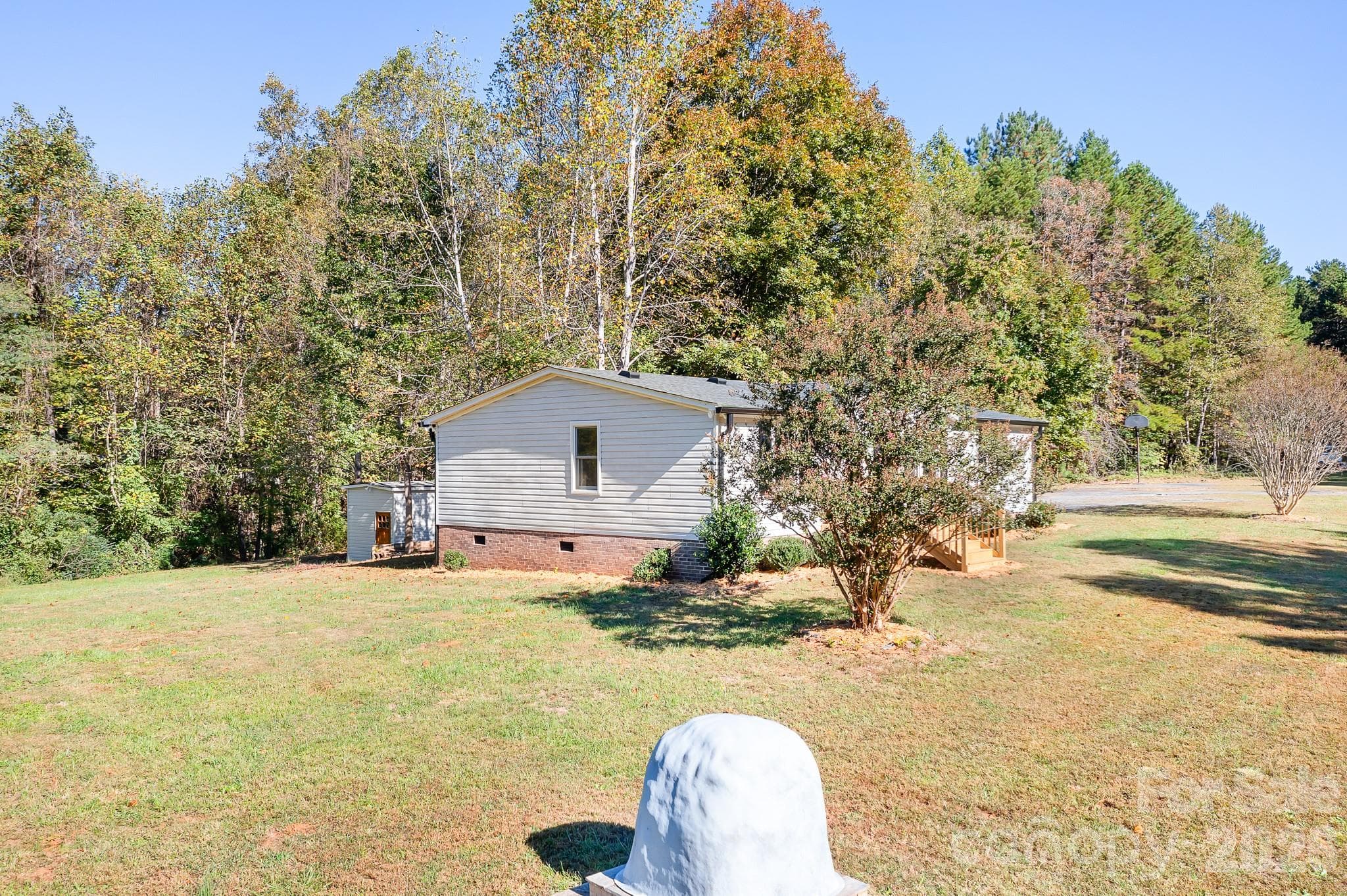 Side view - 782 Monterey Drive, Iron Station