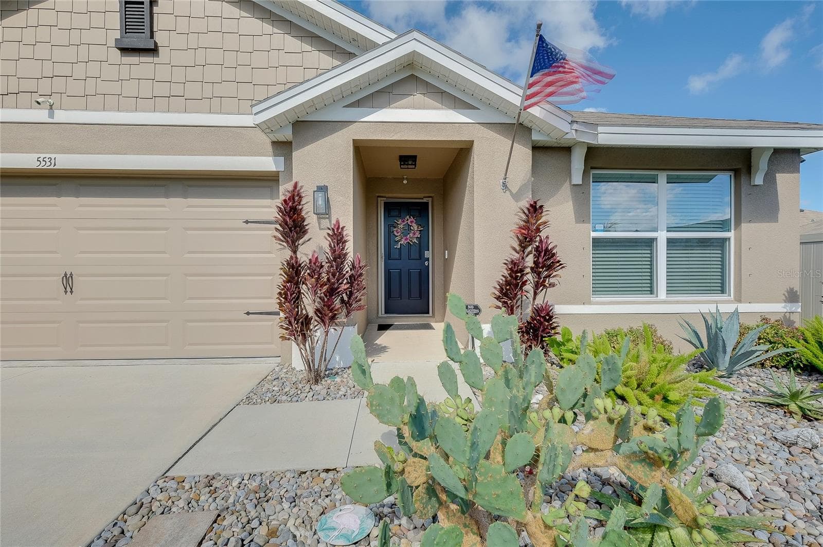 Single Family Residence at 5531 FLAGSTONE TRL, PALMETTO, photo 4 of 89