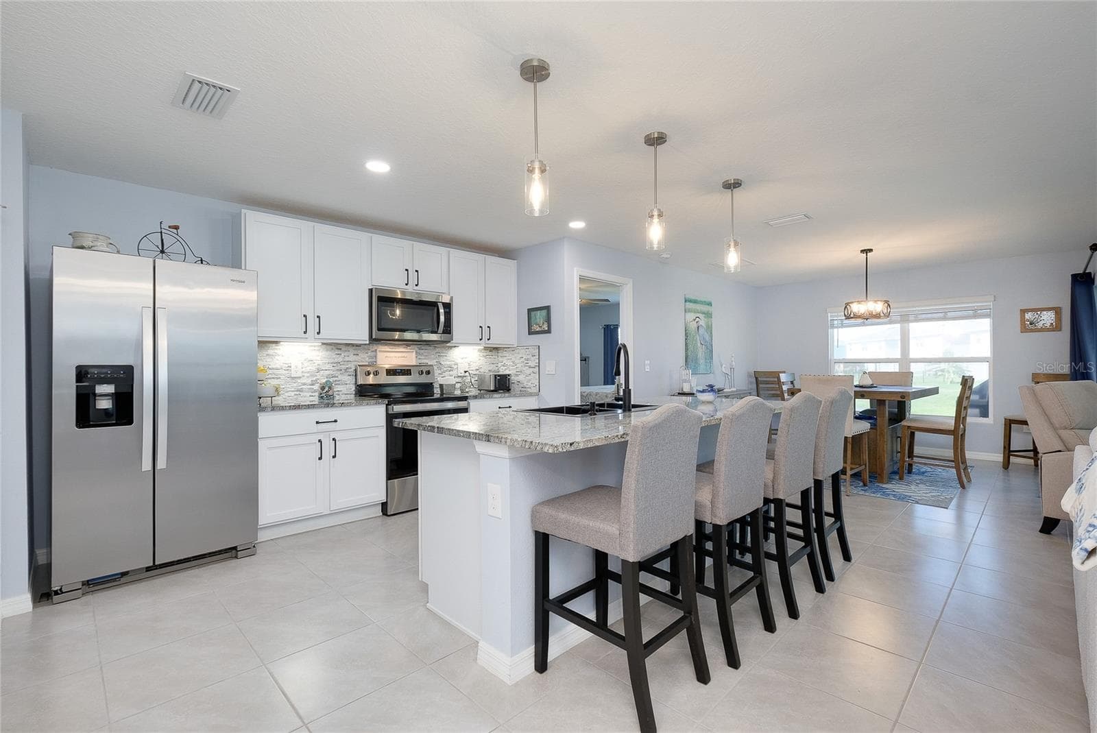 Single Family Residence at 5531 FLAGSTONE TRL, PALMETTO, photo 10 of 89