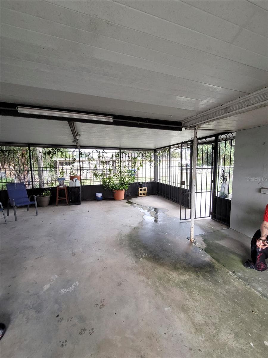 Single Family Residence at 4417 BOOKER T DR, TAMPA, photo 12 of 20