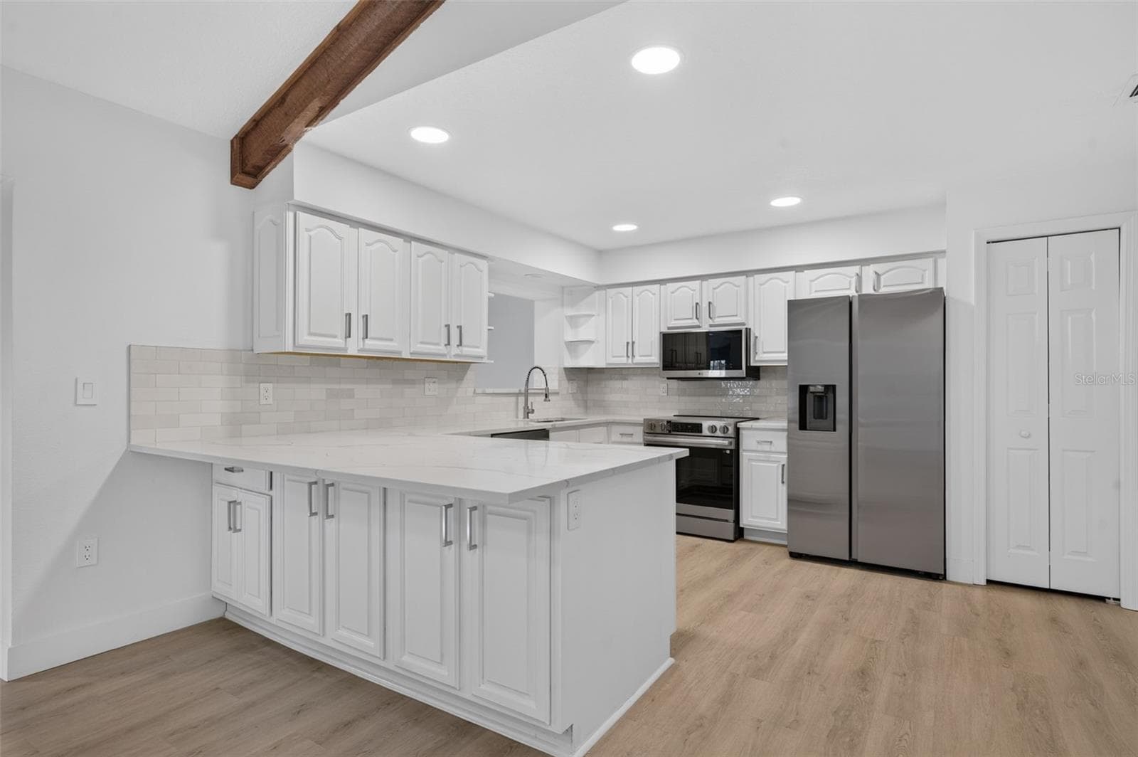 Single Family Residence at 326 COBLE DR, LONGWOOD, photo 9 of 32