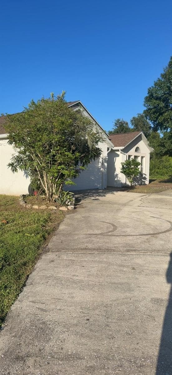 Single Family Residence at 1777 ATWATER CT, KISSIMMEE, photo 2 of 7
