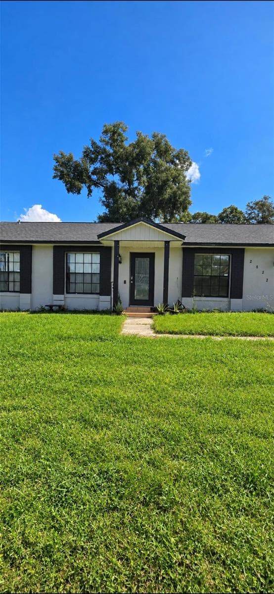 Single Family Residence at 2822 ROUNDABOUT LN, ORLANDO, photo 2 of 33