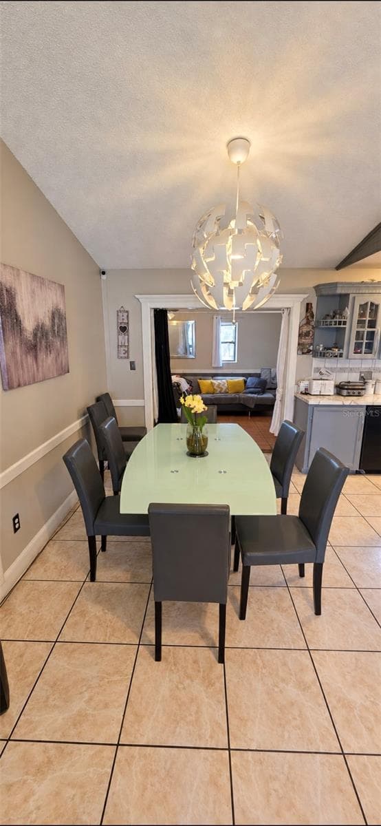 Single Family Residence at 2822 ROUNDABOUT LN, ORLANDO, photo 12 of 33