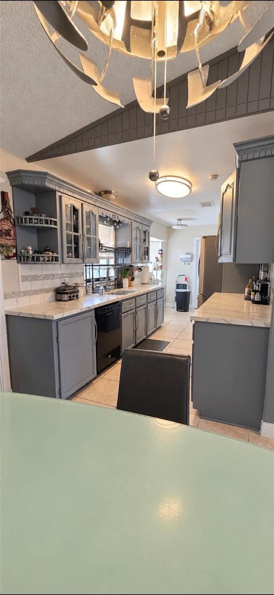 Single Family Residence at 2822 ROUNDABOUT LN, ORLANDO, photo 14 of 33