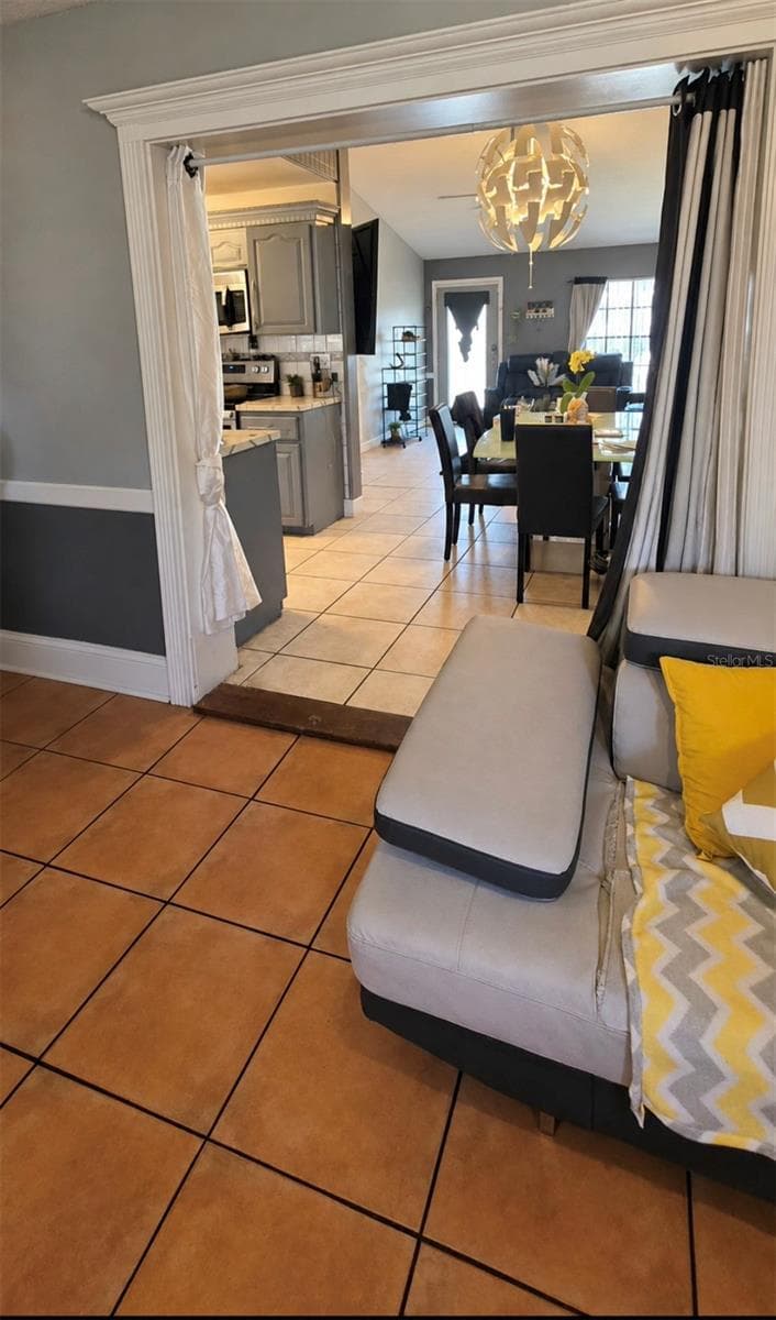Single Family Residence at 2822 ROUNDABOUT LN, ORLANDO, photo 17 of 33