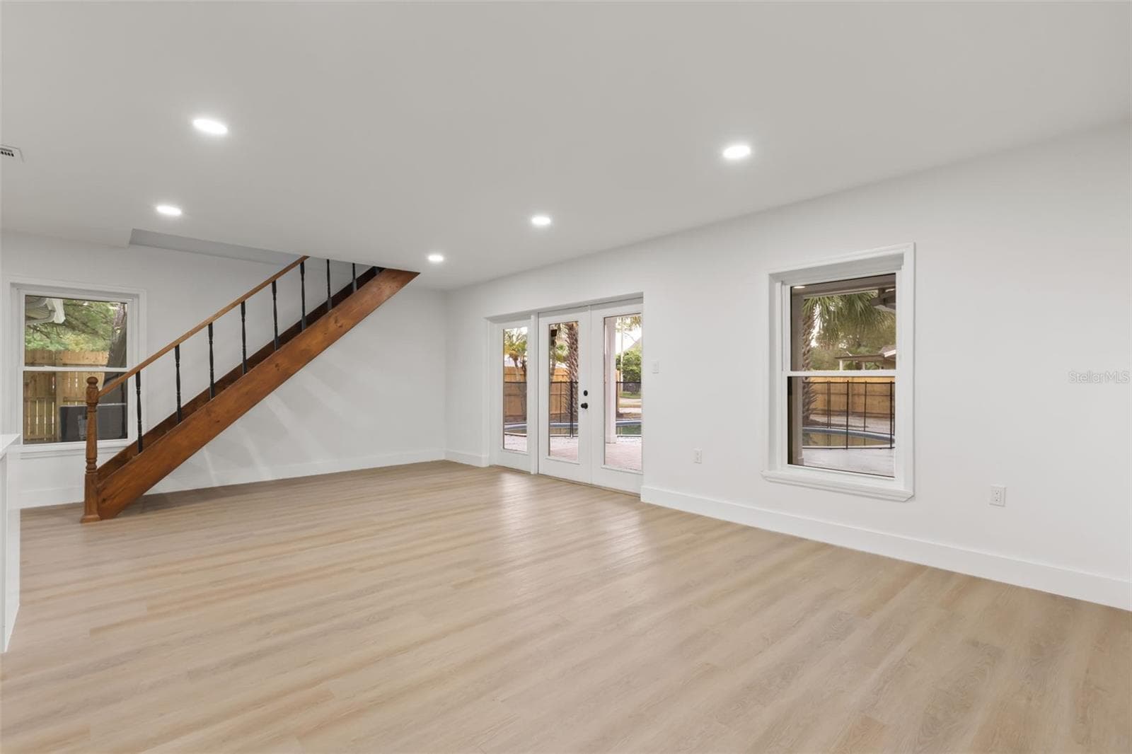 Single Family Residence at 26 BACKSPIN LN, ORLANDO, photo 14 of 41