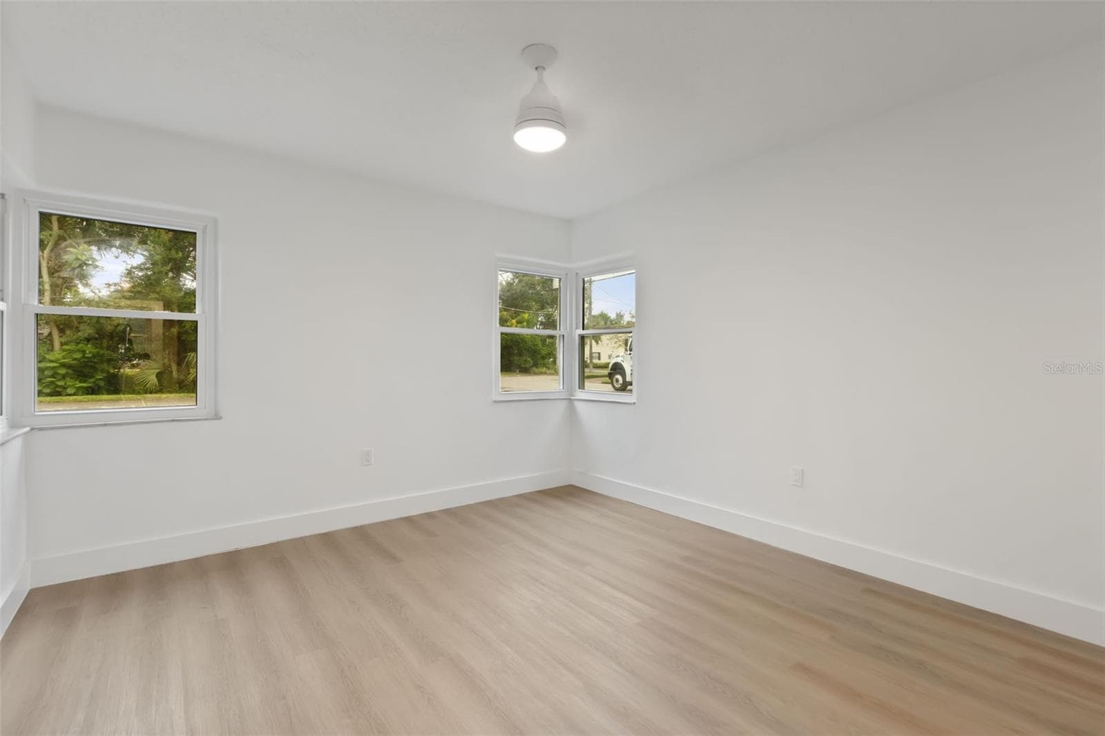 Single Family Residence at 26 BACKSPIN LN, ORLANDO, photo 26 of 41