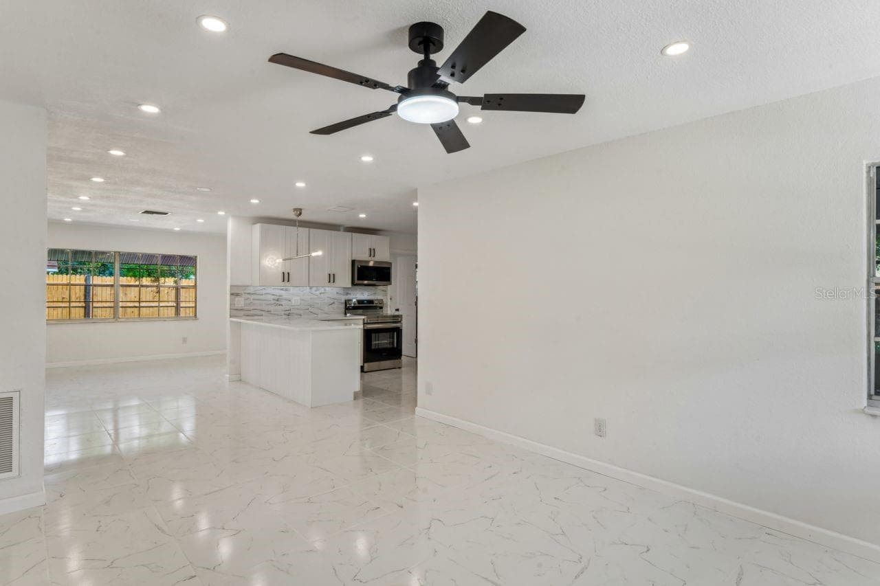 Living Room - 31043 WILLOW BANK AVE, BROOKSVILLE