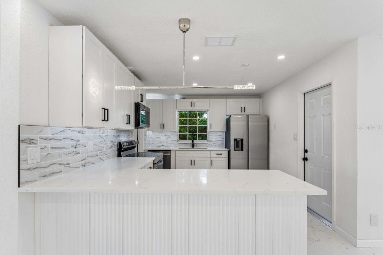 Kitchen - 31043 WILLOW BANK AVE, BROOKSVILLE