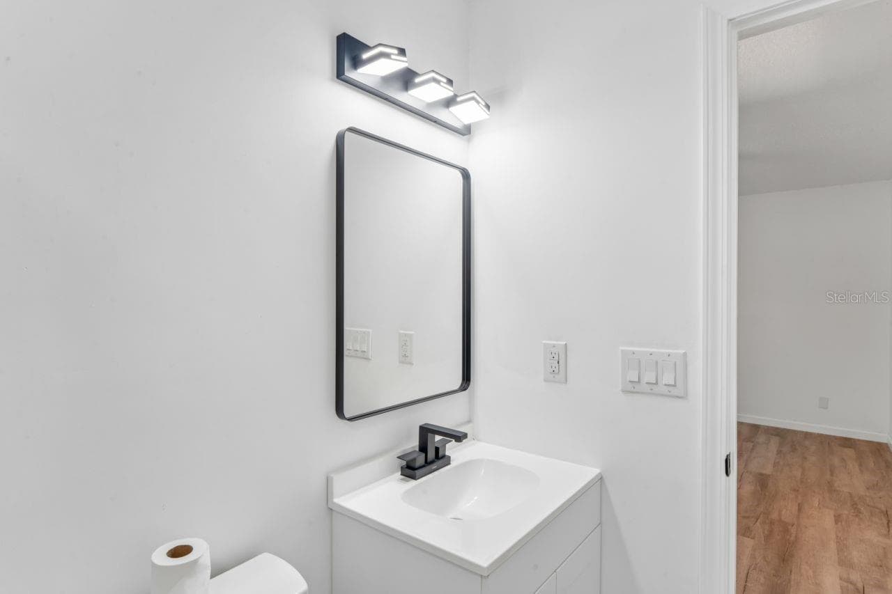 Primary Bathroom - 31043 WILLOW BANK AVE, BROOKSVILLE