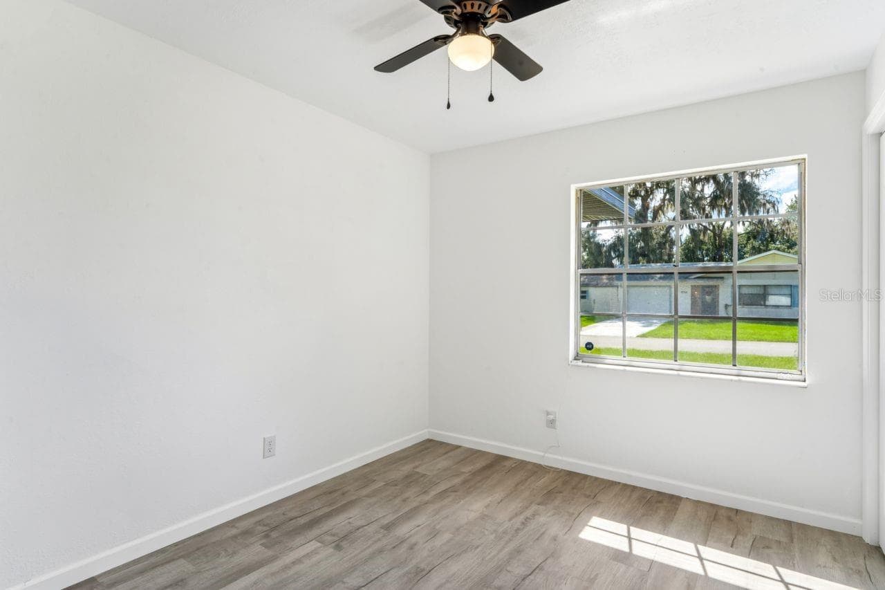 Bedroom 3 - 31043 WILLOW BANK AVE, BROOKSVILLE