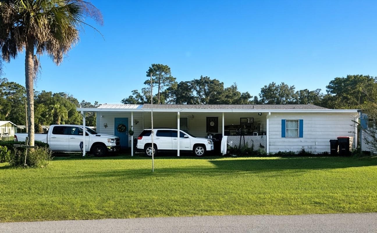 Manufactured Home at 11110 SE 66TH TER, BELLEVIEW, photo 2 of 60