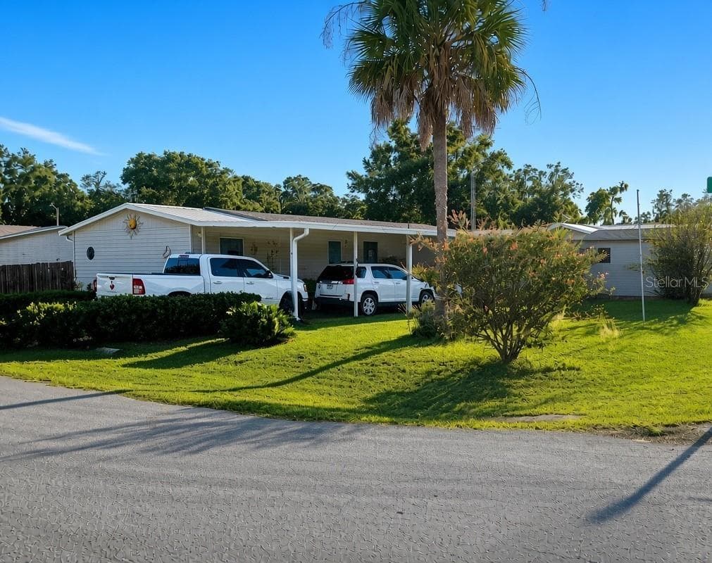 Manufactured Home at 11110 SE 66TH TER, BELLEVIEW, photo 4 of 60