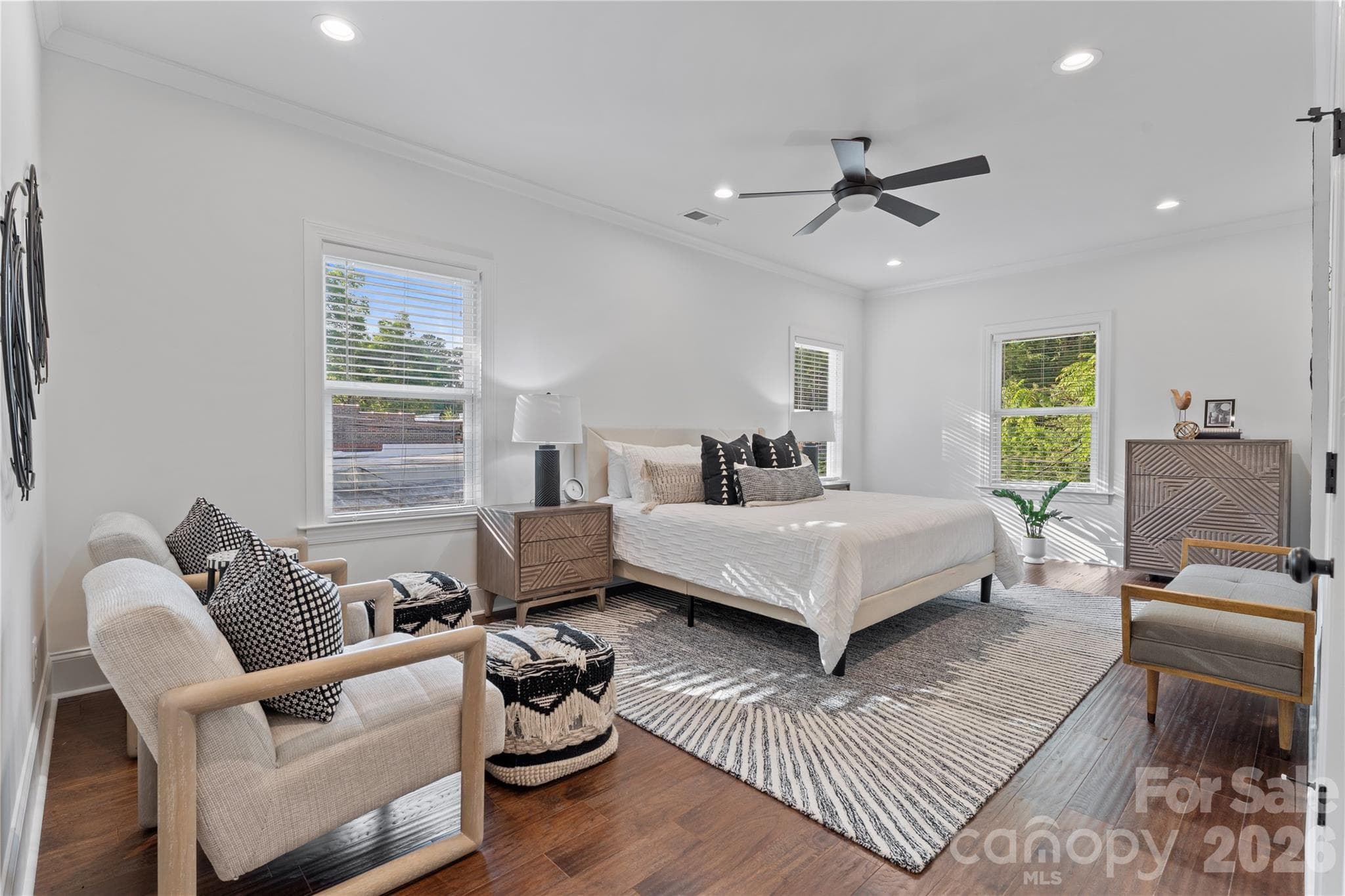 Single Family Residence at 429 Pecan Avenue, Charlotte, photo 10 of 32