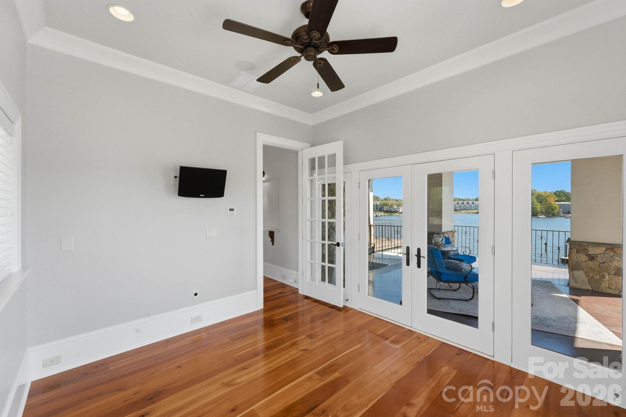 Single Family Residence at 18203 Pompano Place, Cornelius, photo 14 of 48