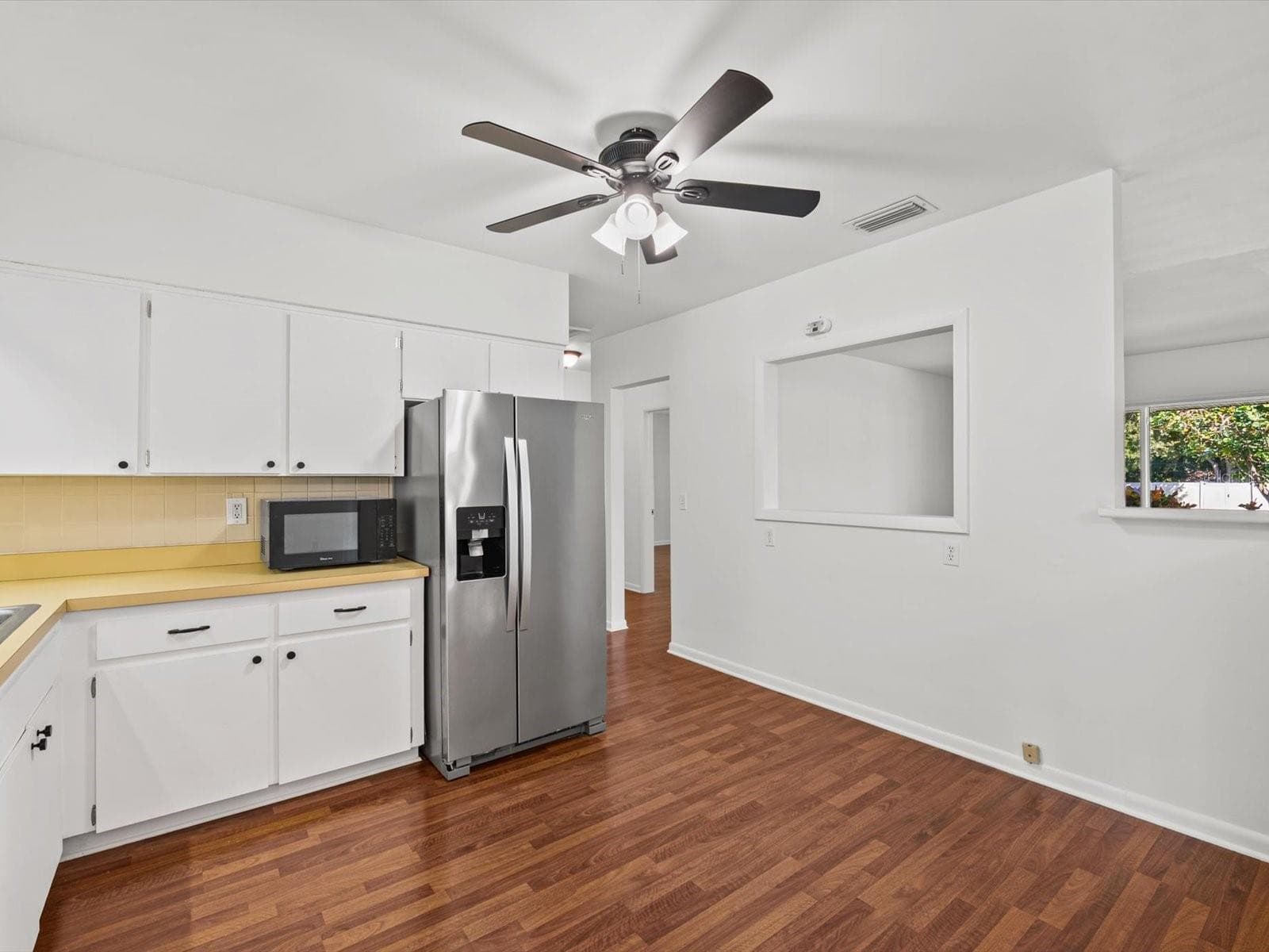Single Family Residence at 1610 EVERGREEN AVE S, CLEARWATER, photo 15 of 51