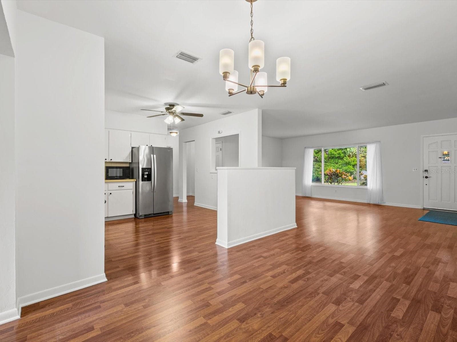 Single Family Residence at 1610 EVERGREEN AVE S, CLEARWATER, photo 16 of 51
