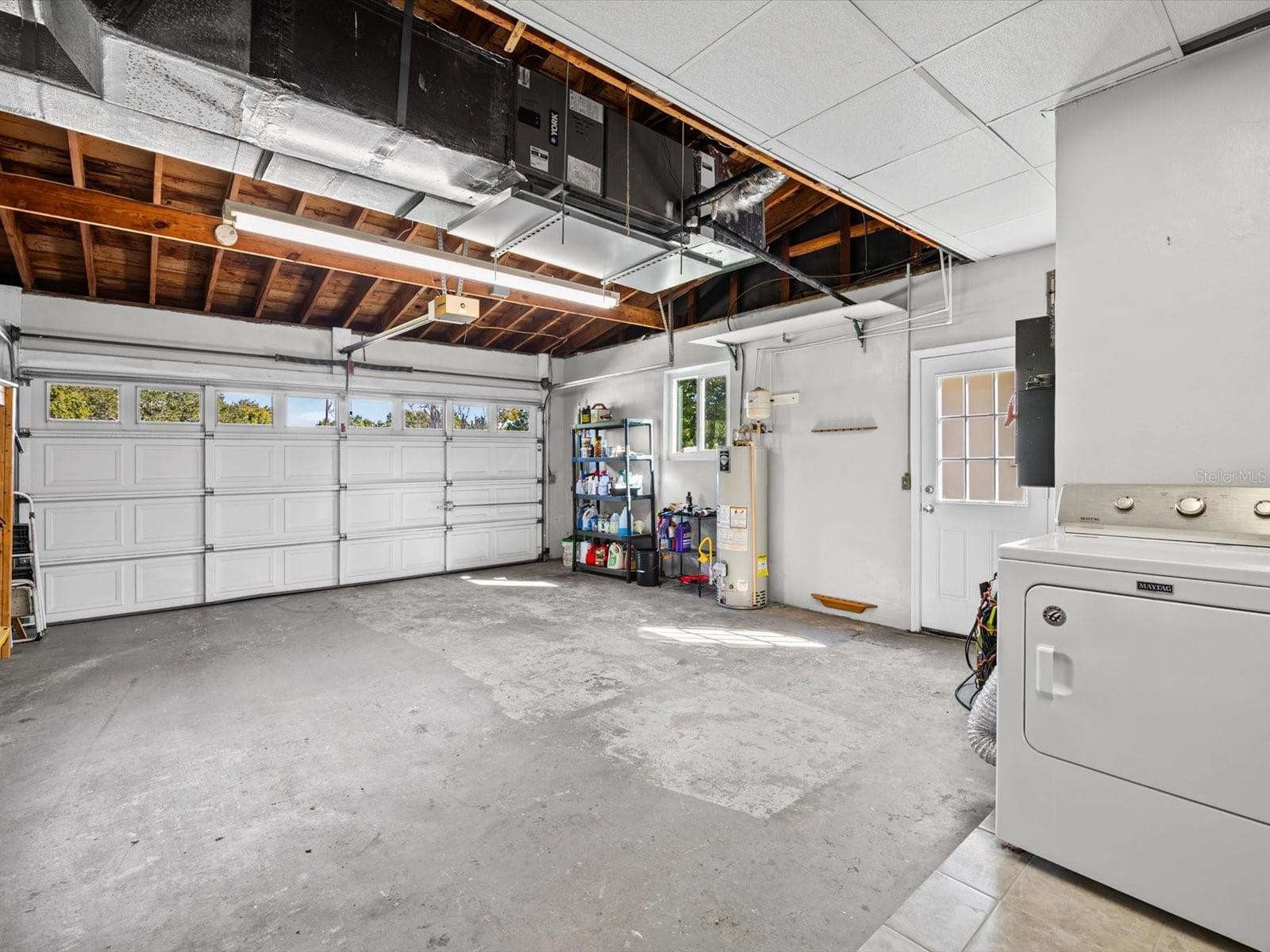 Spacious Garage - 1610 EVERGREEN AVE S, CLEARWATER